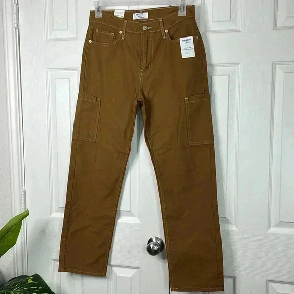 DENIZEN from Levi's - Women's Mid-Rise 90's
Loose Straight Jeans - Picture 4 of 16